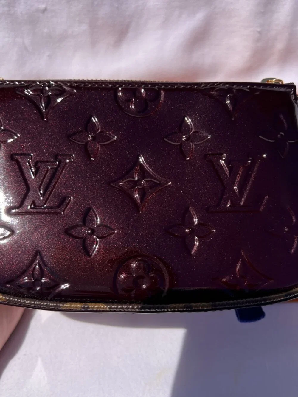Louis Vuitton Mini Pochette Accessoires Vernis Amarante Product M90597